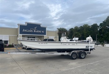2006 Carolina Skiff 24 DLX Boat